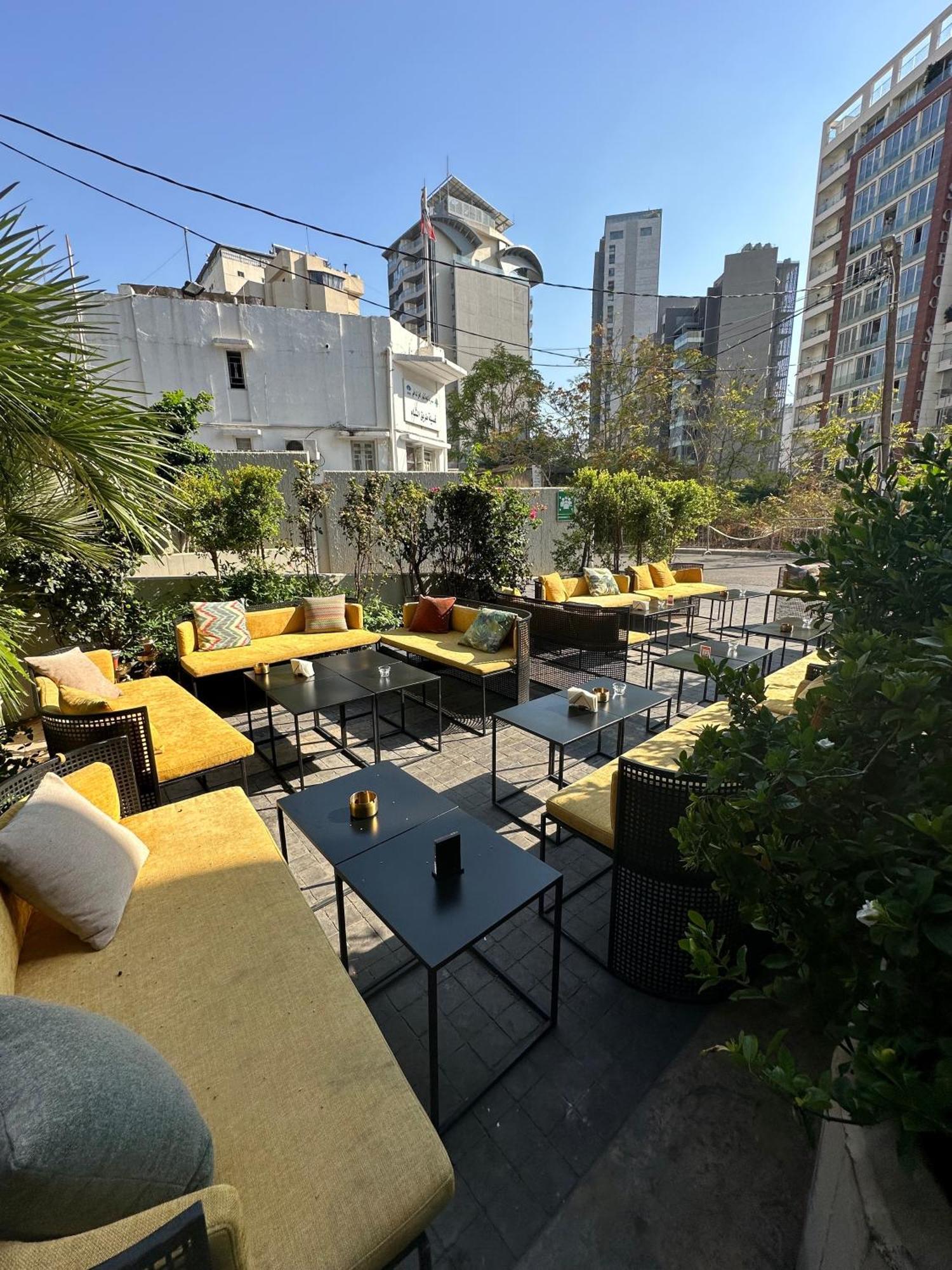 The Smallville Xpress Beirut Exterior foto